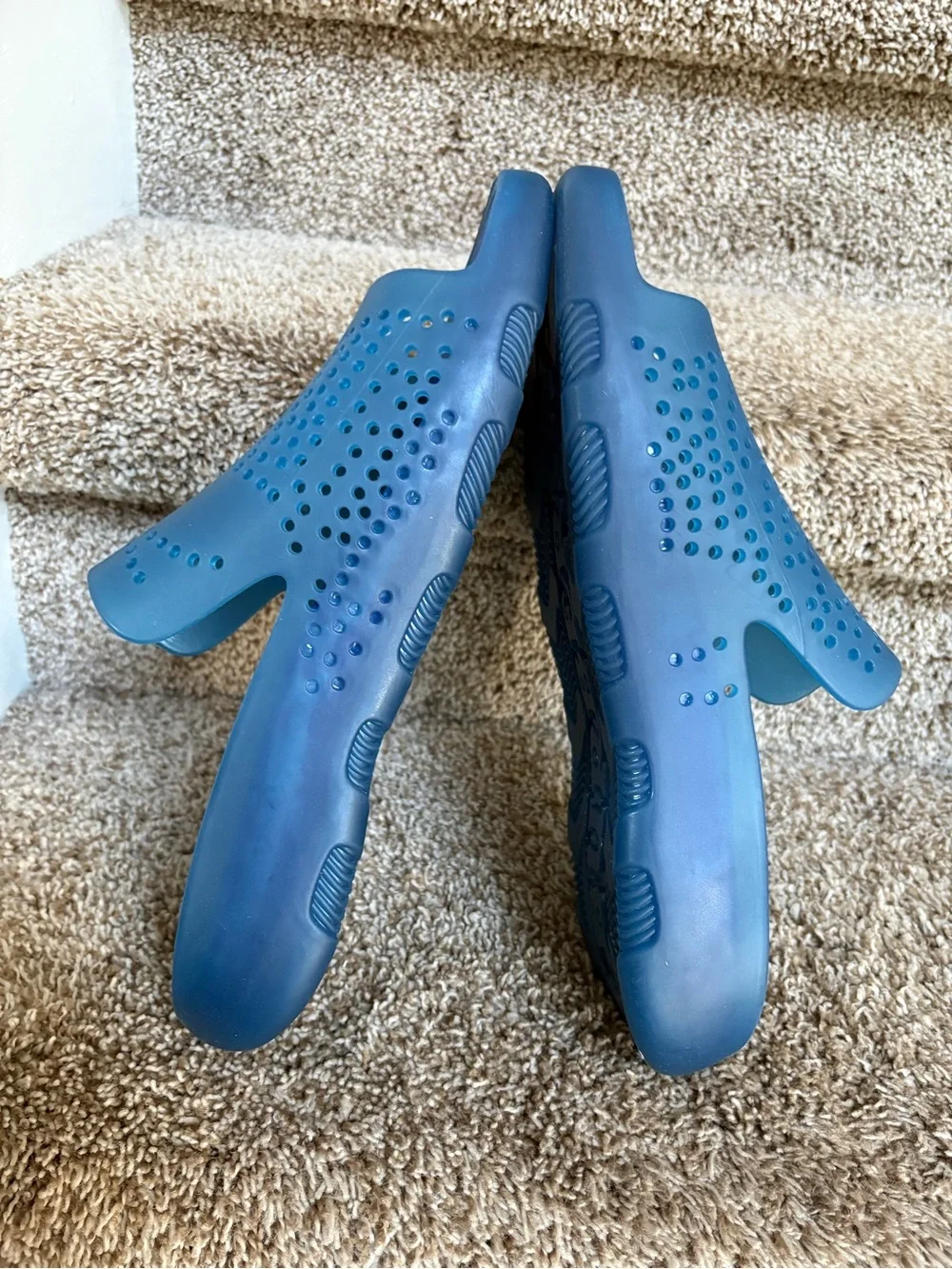 Burberry Men’s Blue Rubber Slides